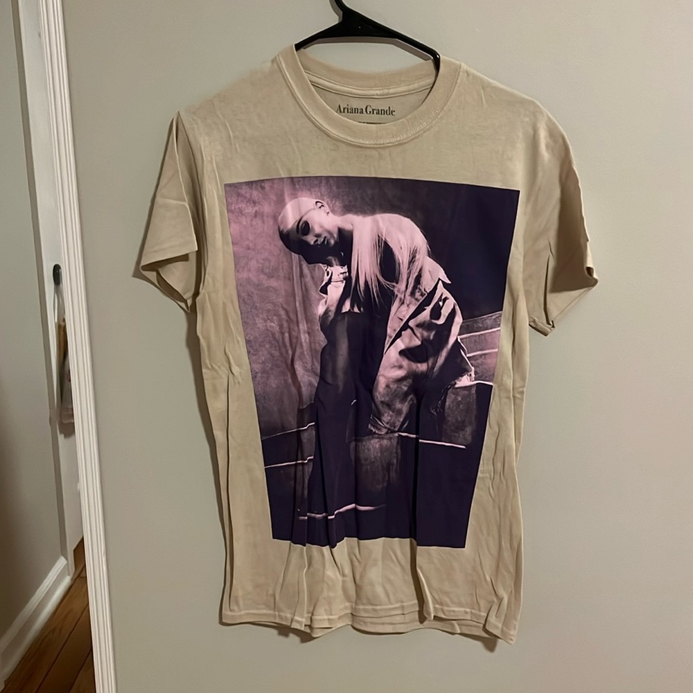 Ariana Grande sweetener tshirt